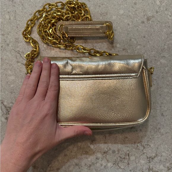 Lilly Pulitzer Gold Chain Shoulder Bag - Picture 4 of 7